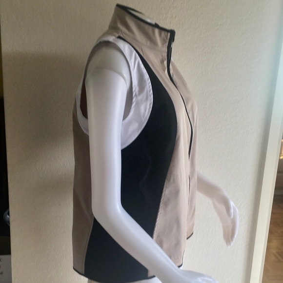 REED REED KRAKOFF Beige, Black & White Zip up Vest - Picture 3 of 8